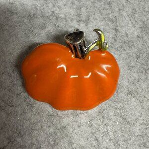Pumpkin Brooch Pin Leaf Detail Enamel Finish Autumn-Themed Halloween Necklace